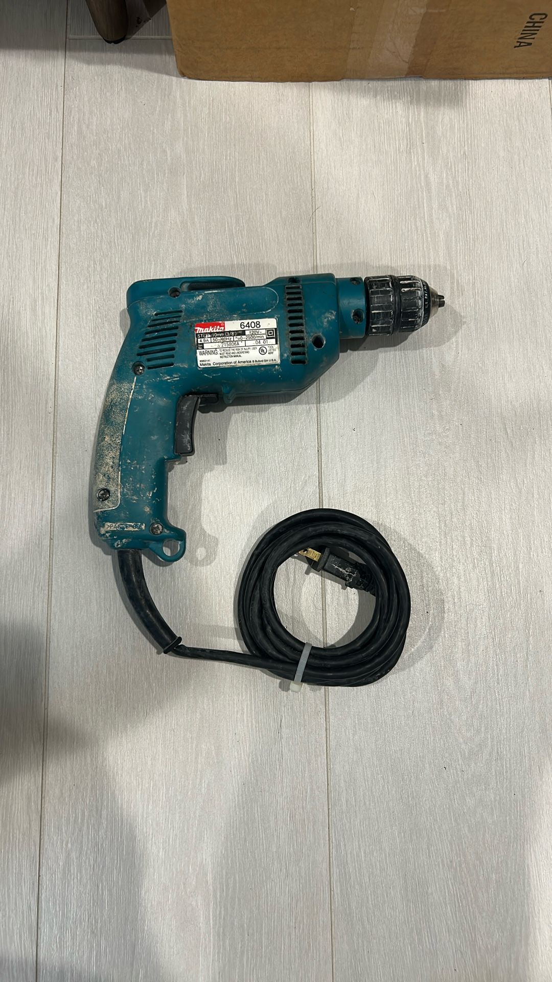 Makita 3/8 drill with keyless Chuck