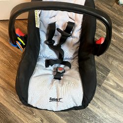Safety 1st Rear-Facing Car Seat, Manufacturing:09/14/20, Exp:09/14/28