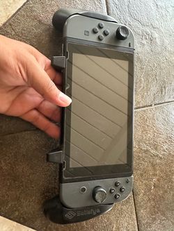 Nintendo Switch with 400gb memory Satisfye Grip Case 5 games