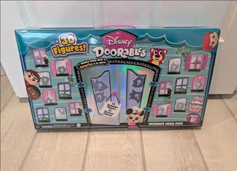 Disney Doorables Ultimate Mega Peek Series 8