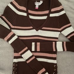 Lace Front Back To School Tops And Skirt-Small