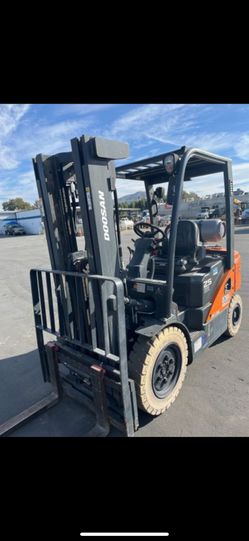 Doosan G25P-7DF Warehouse Forklift 