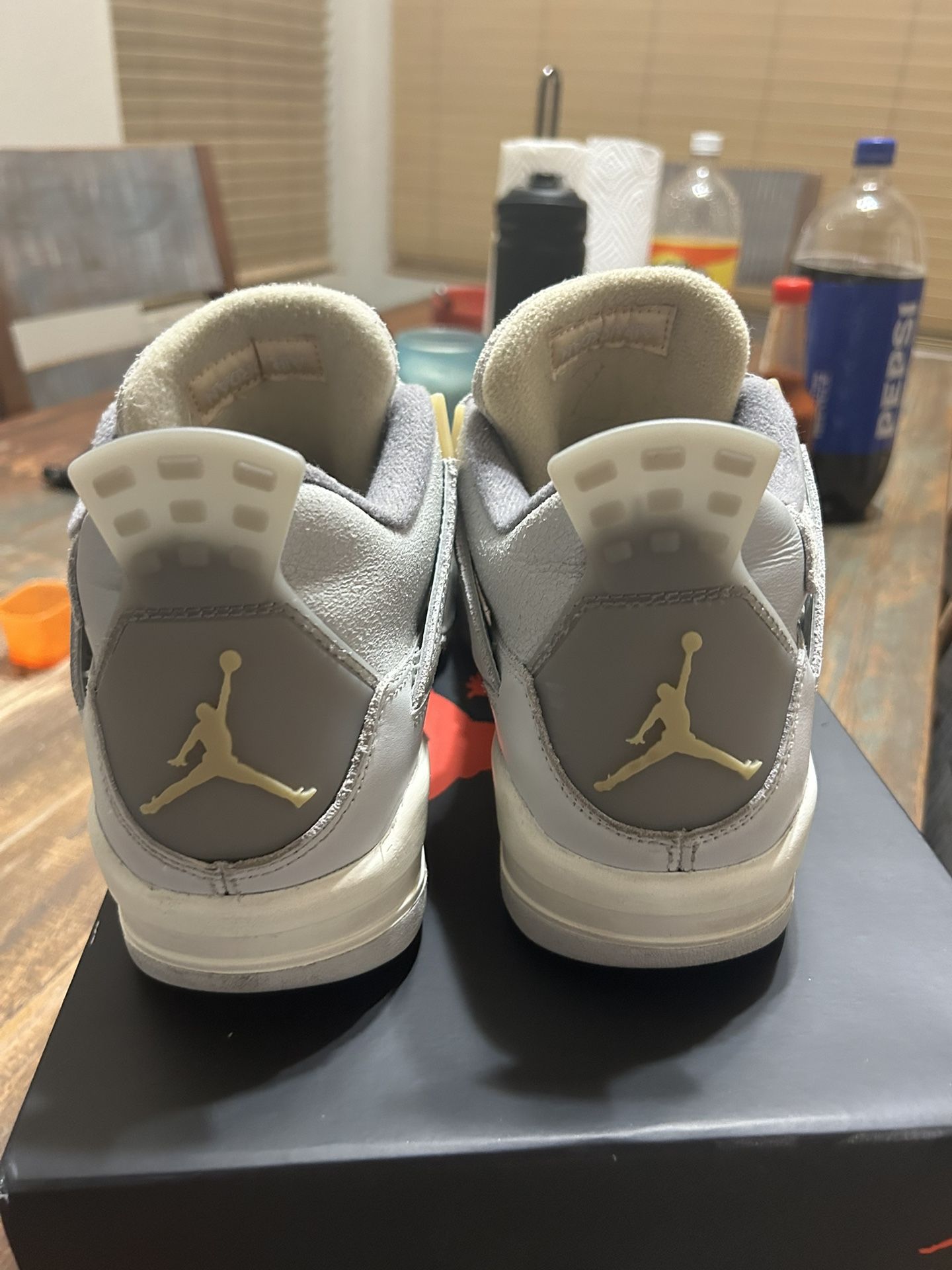 Air Jordan 4
