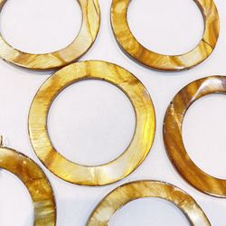 Mother Of Pearl Large Ring Beads 