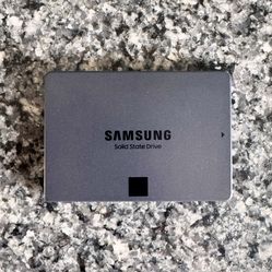 SAMSUNG 870QVO 1TB V-NAND SSD