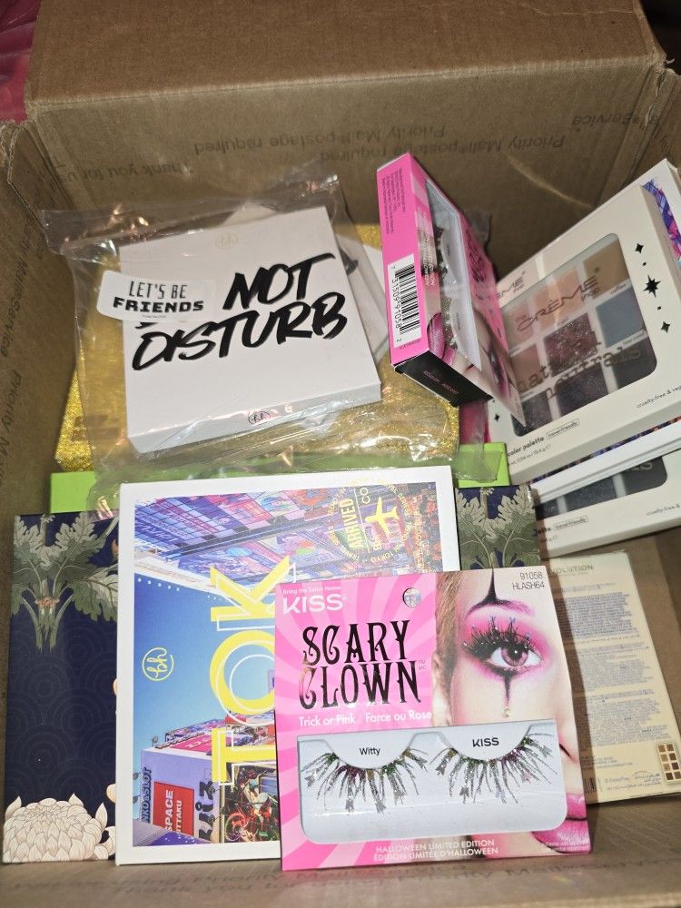 Eyeshadow Pallets Box