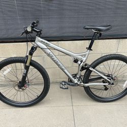 SPECIALIZED MOUNTAIN BIKE 