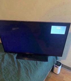 Insignia tv 34 inch
