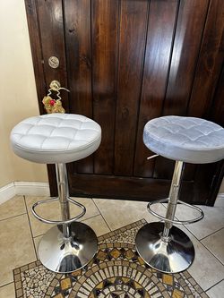 Adjustable bar stools pair $60
