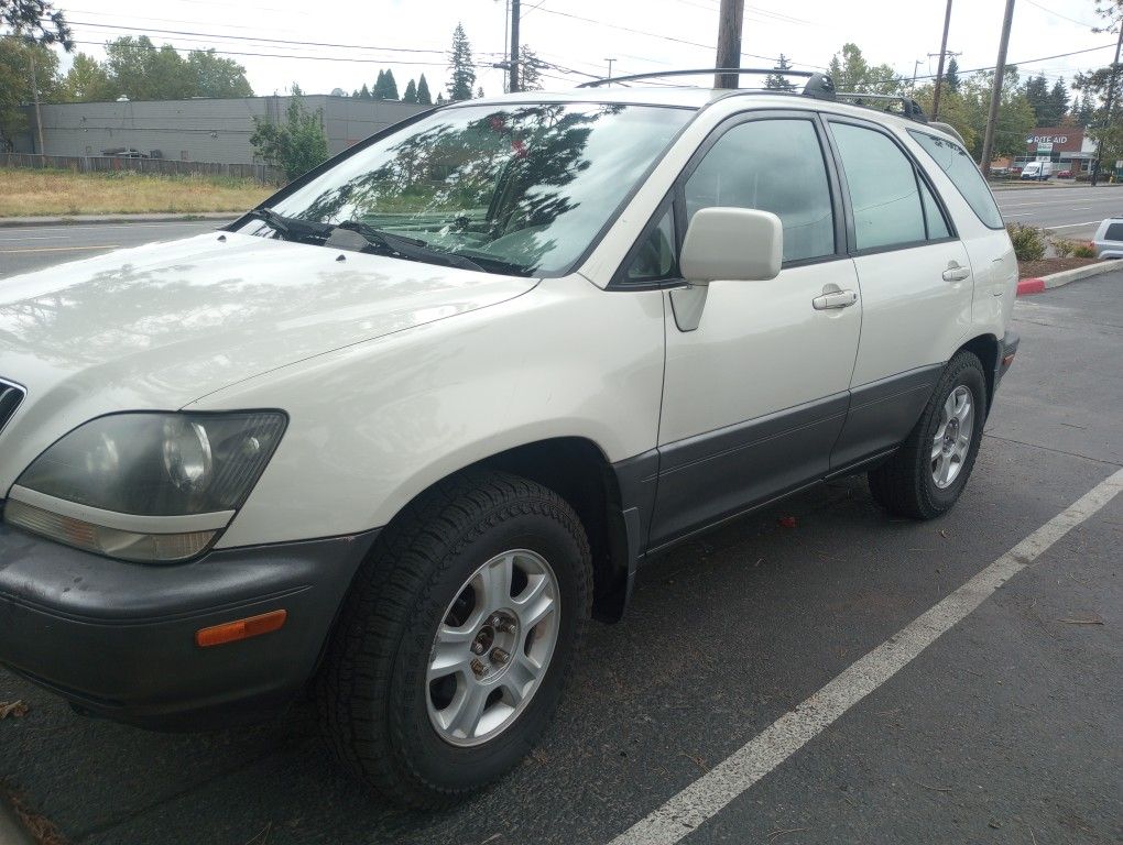 1999 lexus rx Mechanic Special  Doesn’t Run