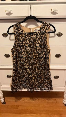 Black and beige sleeveless top