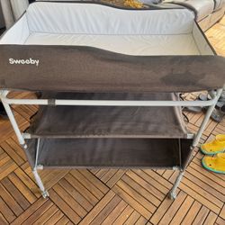 Changing Table Sweeby 