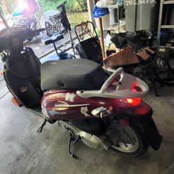 2007 Kymco Peoples 150cc Moped