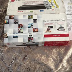 DVD PLAYER WITH RACKS 