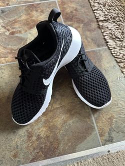 Black Nike’s Size 6Y