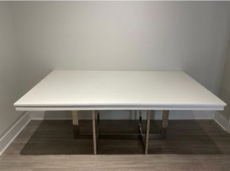 Dinning table city furniture