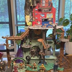 Ninja Turtles Secret Sewer Lair Playset