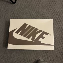 Jordan 1 Low Travis Scott Canary   Size 11