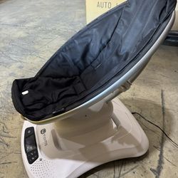 4Moms mamaroo Automatic Swing -Bluetooth 