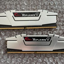 DDR4 Ram 8x2 2400mhz GSkill Ripjaws V