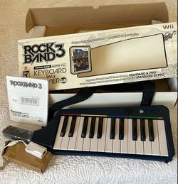 New Rock Band 3 Nintendo Wii Keyboard And Dongle