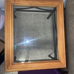 Glass/wood End Table 