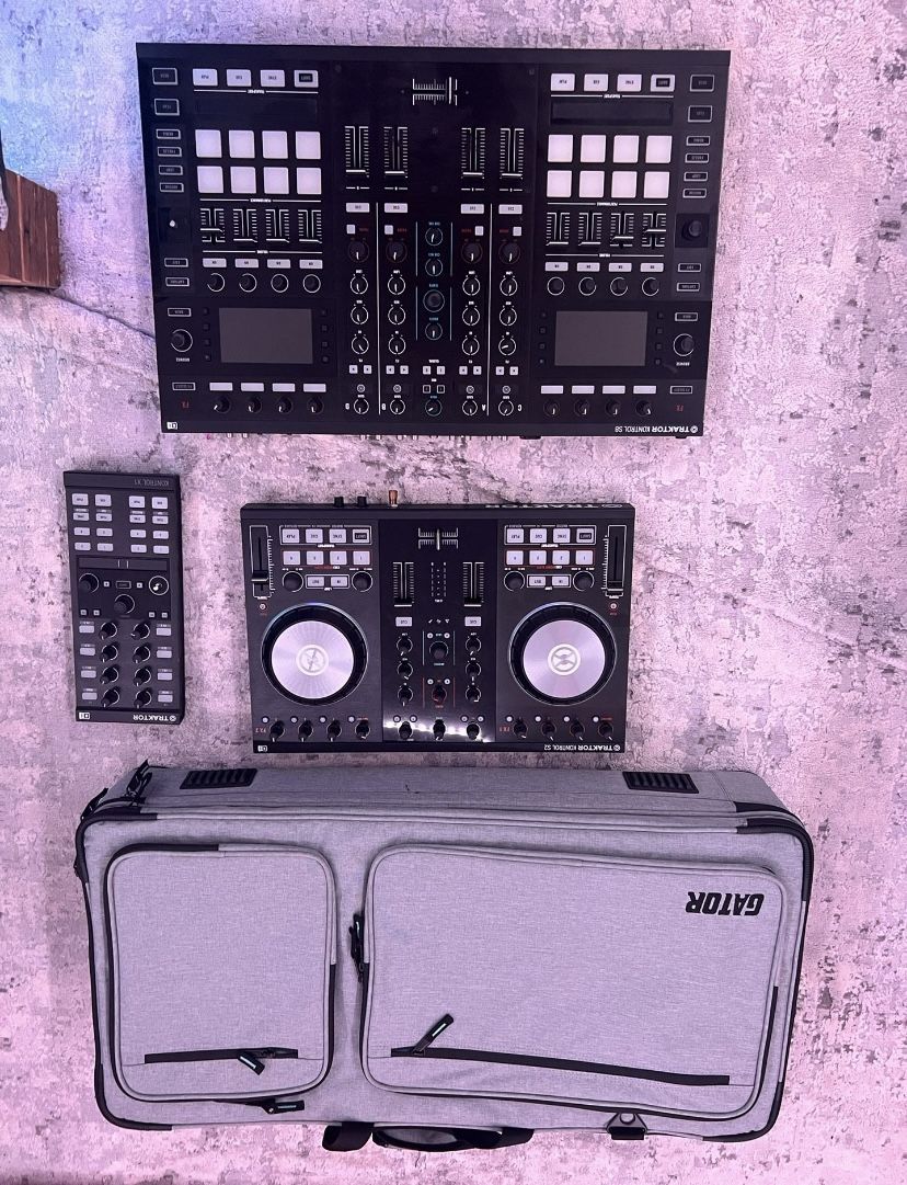 Traktor DJ Equipment 