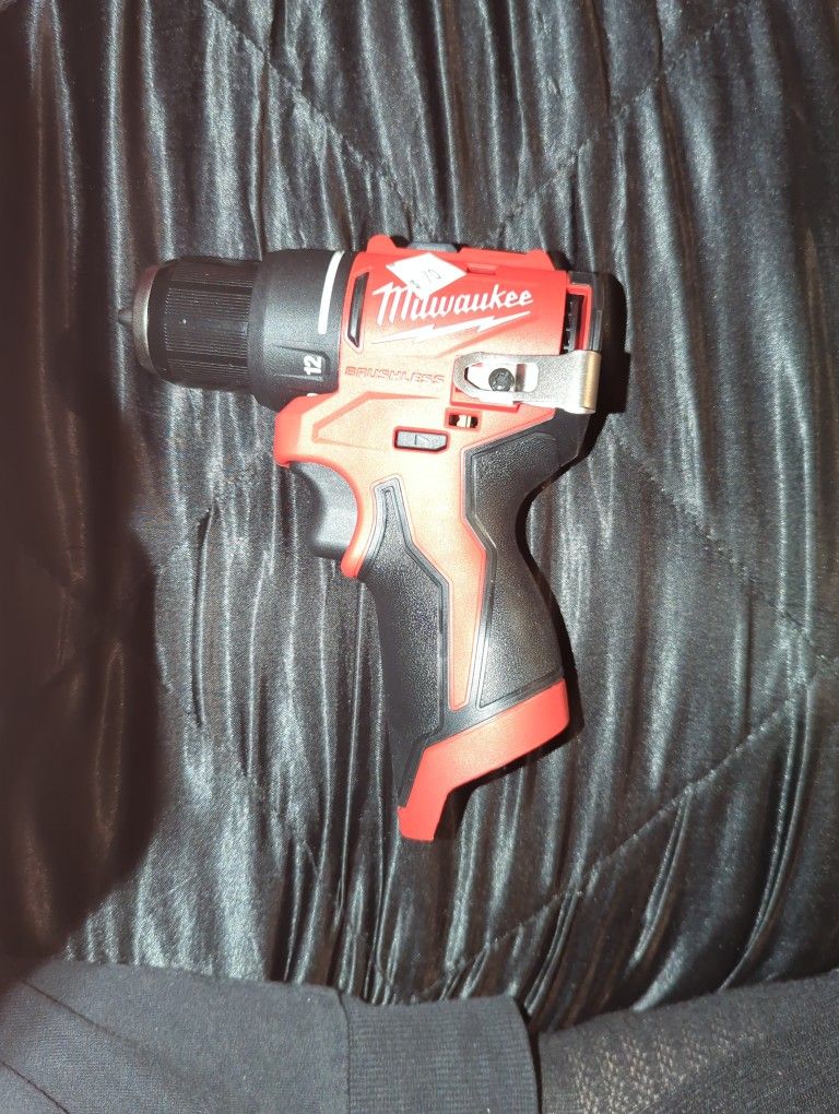 Milwaukee M12 Subcompact Drill Driver Tool Only