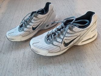 Women's Nike Air Max Gym/Running Shoes