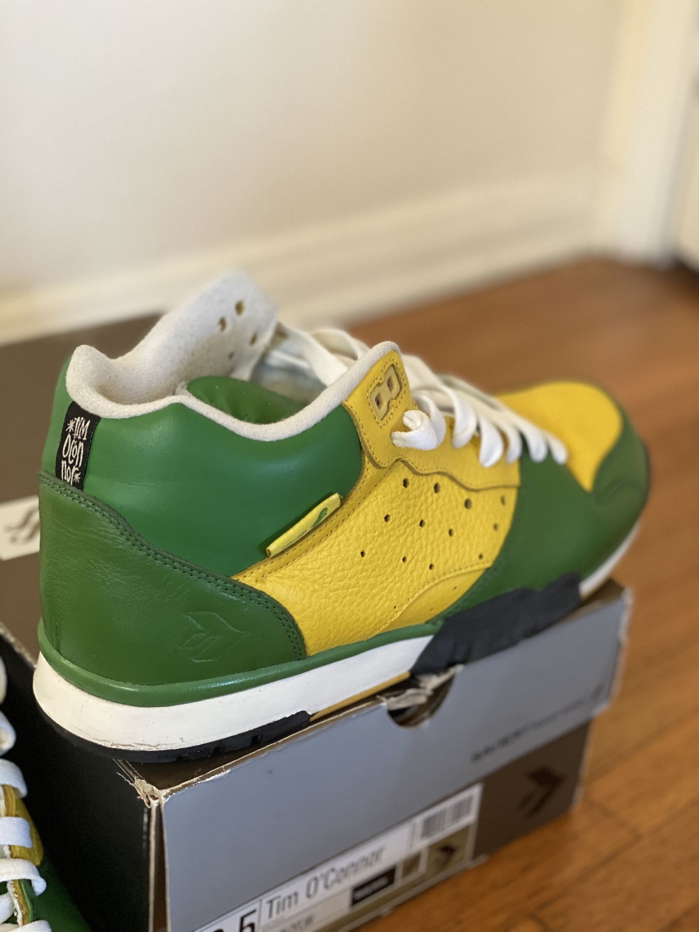 *ULTRA RARE* Savier Tim O’Connor (95/300) - Yellow and Green (Brazil) Size 10.5