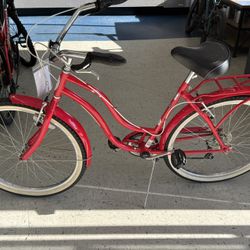 Schwinn Women’s 7-Speed Cruiser Bike – Red