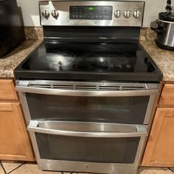 GE Stainless Steel Double Oven Electric Stove – Glass Top – Works Perfect”