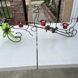 METAL REINDEER WITH SLEIGH AND 3 CANDLES