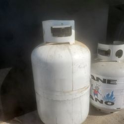 Propane Tank X 2