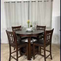 Extendable Counter Height Table With Display Base & 4 Chairs 