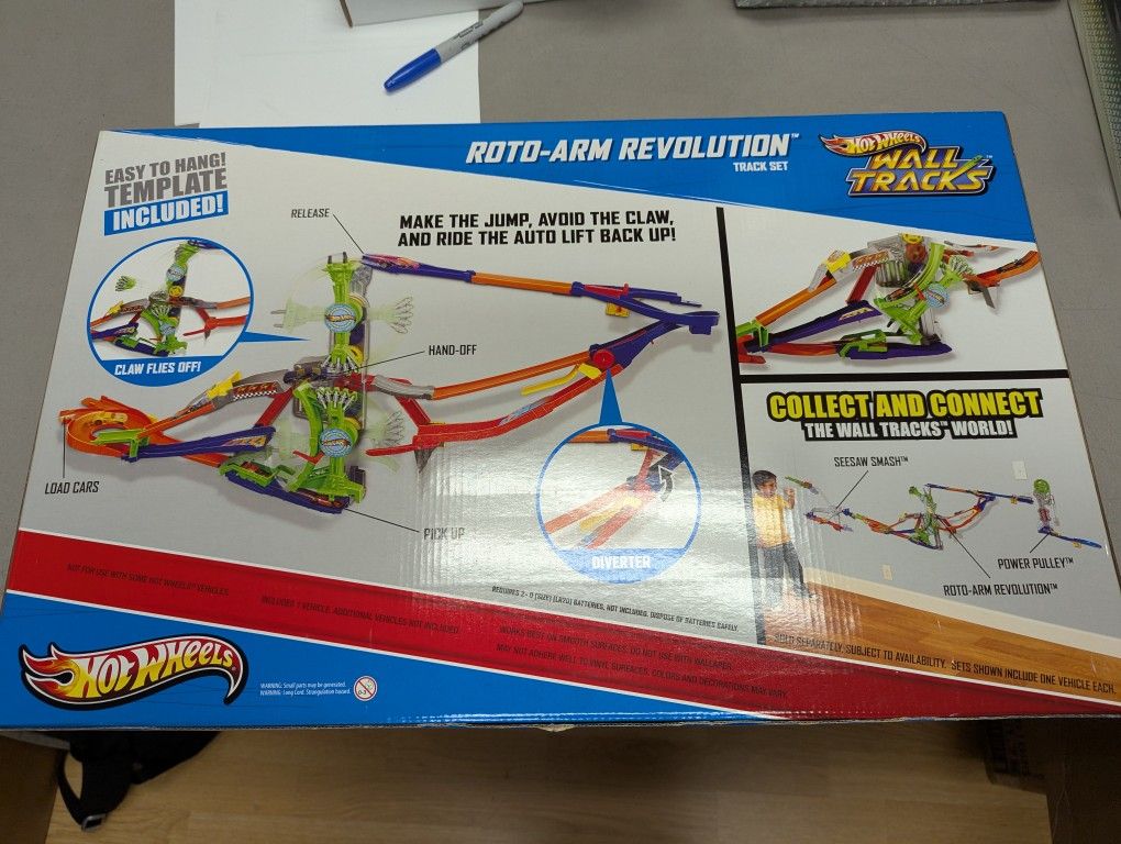 Hot Wheels Wall Tracks Roto Arm Revolution