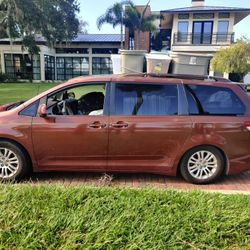 2011 Toyota Sienna