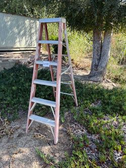6 ft Ladder