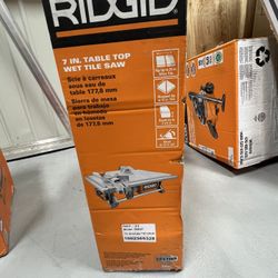 RIDGID 7” Wet Tile Saw Table Top (New)