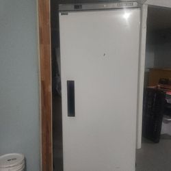 MAXX COLD REFRIGERADOR COMERCIAL 