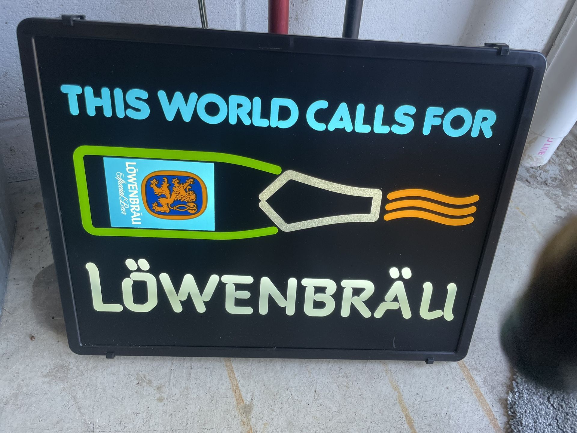 Lowenbrali Beer Light Up Sign