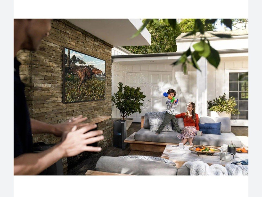 SAMSUNG 55" INCH OUTDOOR TV LST7 ACCESSORIES INCLUDED 