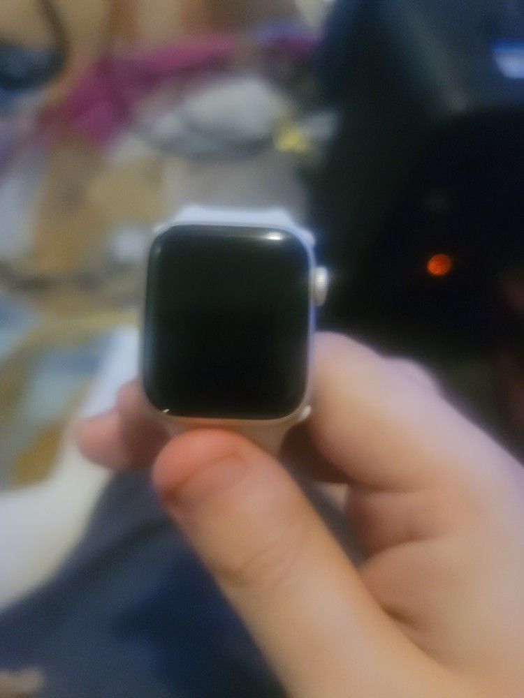 Apple Watch Se  GPS +cellular 