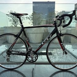 Beautiful Bicycle GT Road Bike 