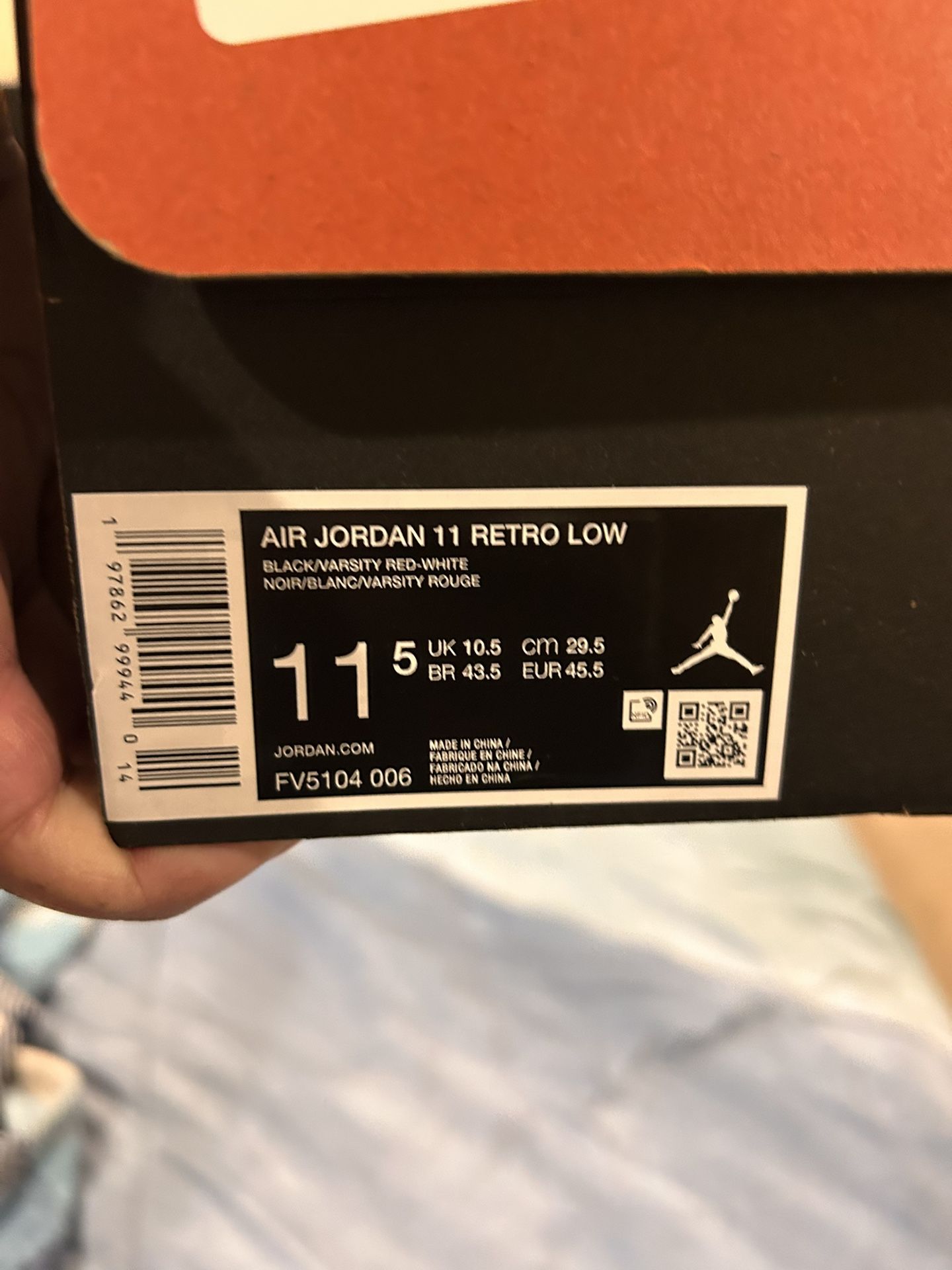 Jordan 11 Low Bred