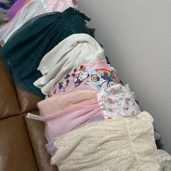 Huge girls clothing lot! Sizes 6-7