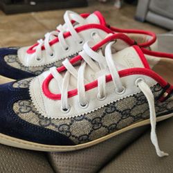 Shoes Size 7.5-8 Located In Mesa Crossroads University And Gilbert Rd 