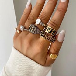 F  F  Gold  Ring Size 8