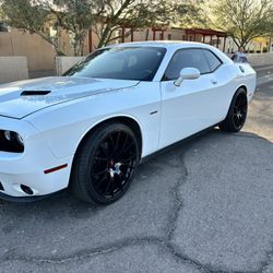 Dodge Challenger RT