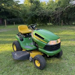 John Deere LA105 (366hrs) 2011